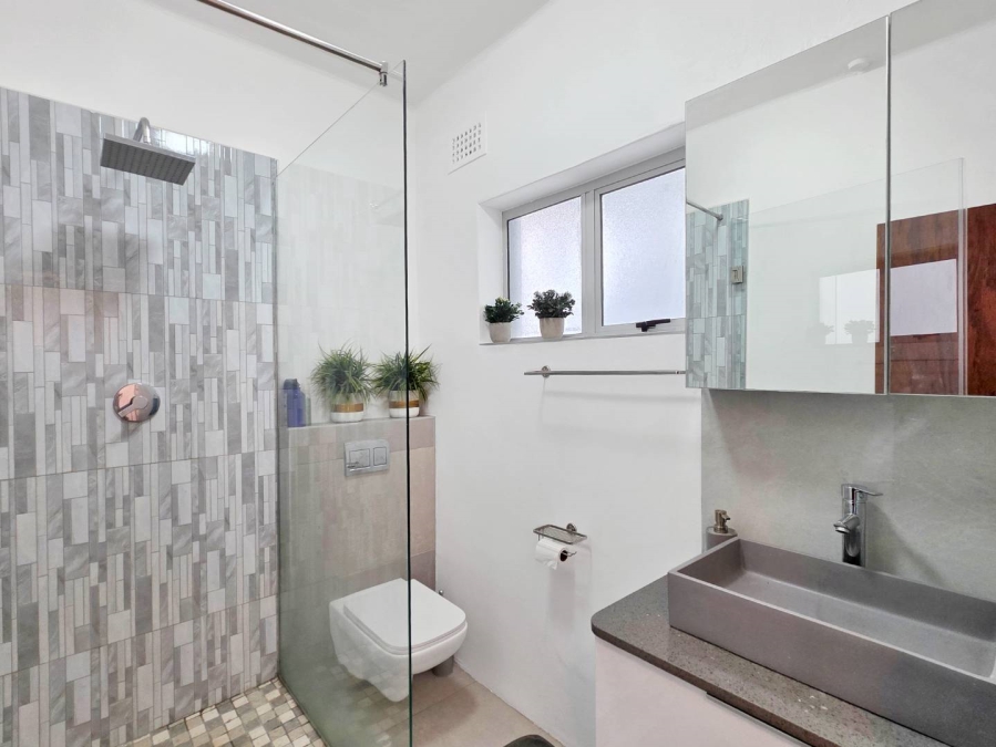 2 Bedroom Property for Sale in Oranjezicht Western Cape